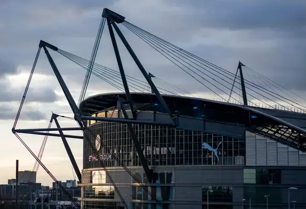 Sân vận động Etihad: Từ đường đua Commonwealth đến biểu tượng Manchester City