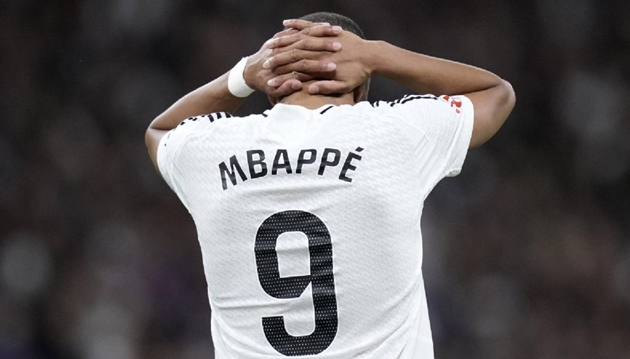 Mbappe và chiếc áo số 10: Khoảng trống số 9 và cuộc tìm kiếm siêu tiền đạo tại Real Madrid