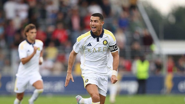 Al-Nassr vượt qua Toulouse 2-1, cú đúp của Ronaldo và Marran tỏa sáng