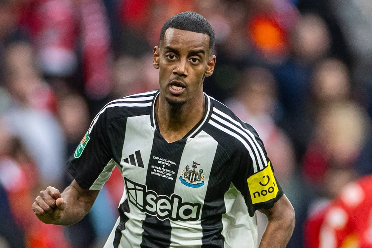 Chấn thương hay chuyển nhượng? Sự vắng mặt của Isak trong chuyến du đấu của Newcastle gây xôn xao