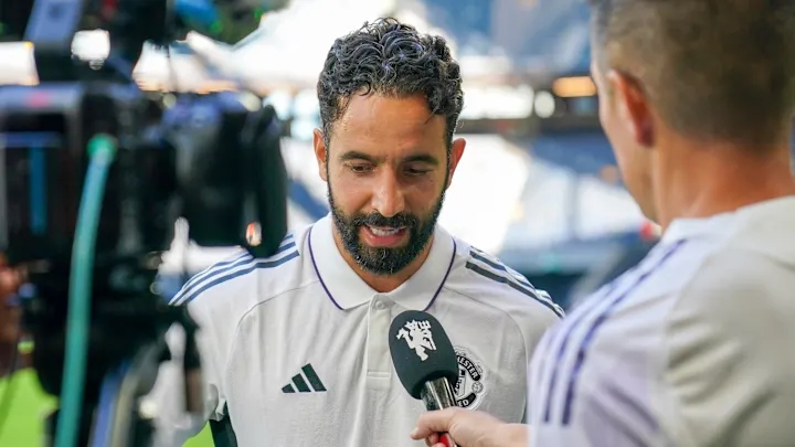 HLV Amorim: Manchester United Tiến Bộ Rõ Rệt, Sẵn Sàng Cho Mùa Giải Mới